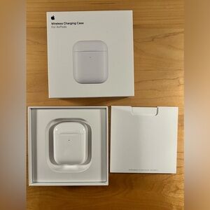 Apple Wireless Charging Case for AirPods - Case Only